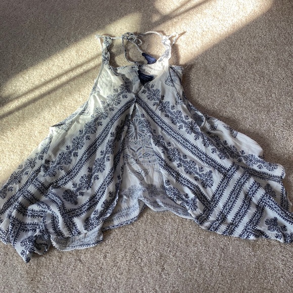 Ruffle Halter - Picture 1 of 2